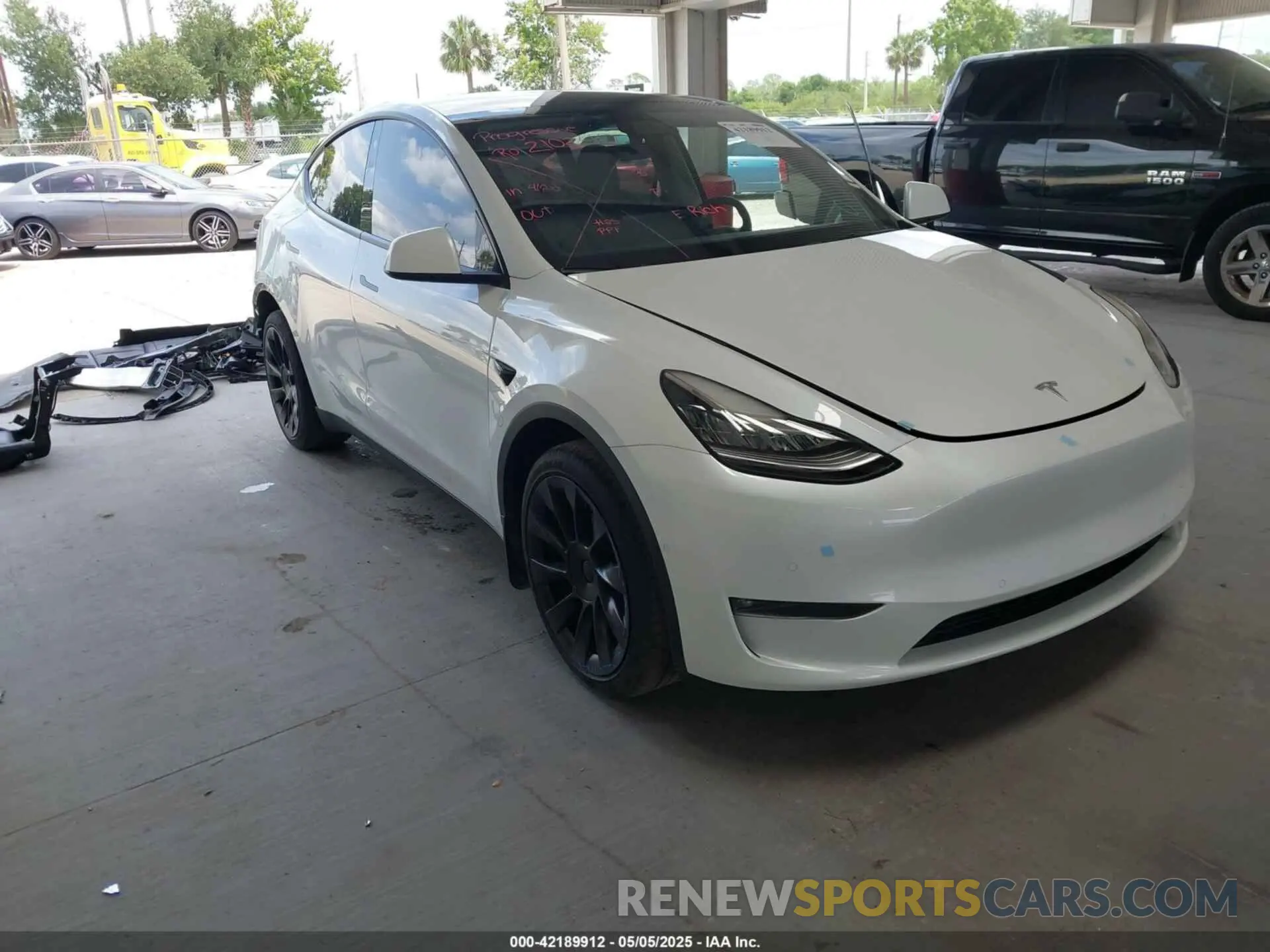 1 Photograph of a damaged car 7SAYGDEE7NF460942 TESLA MODEL Y 2022