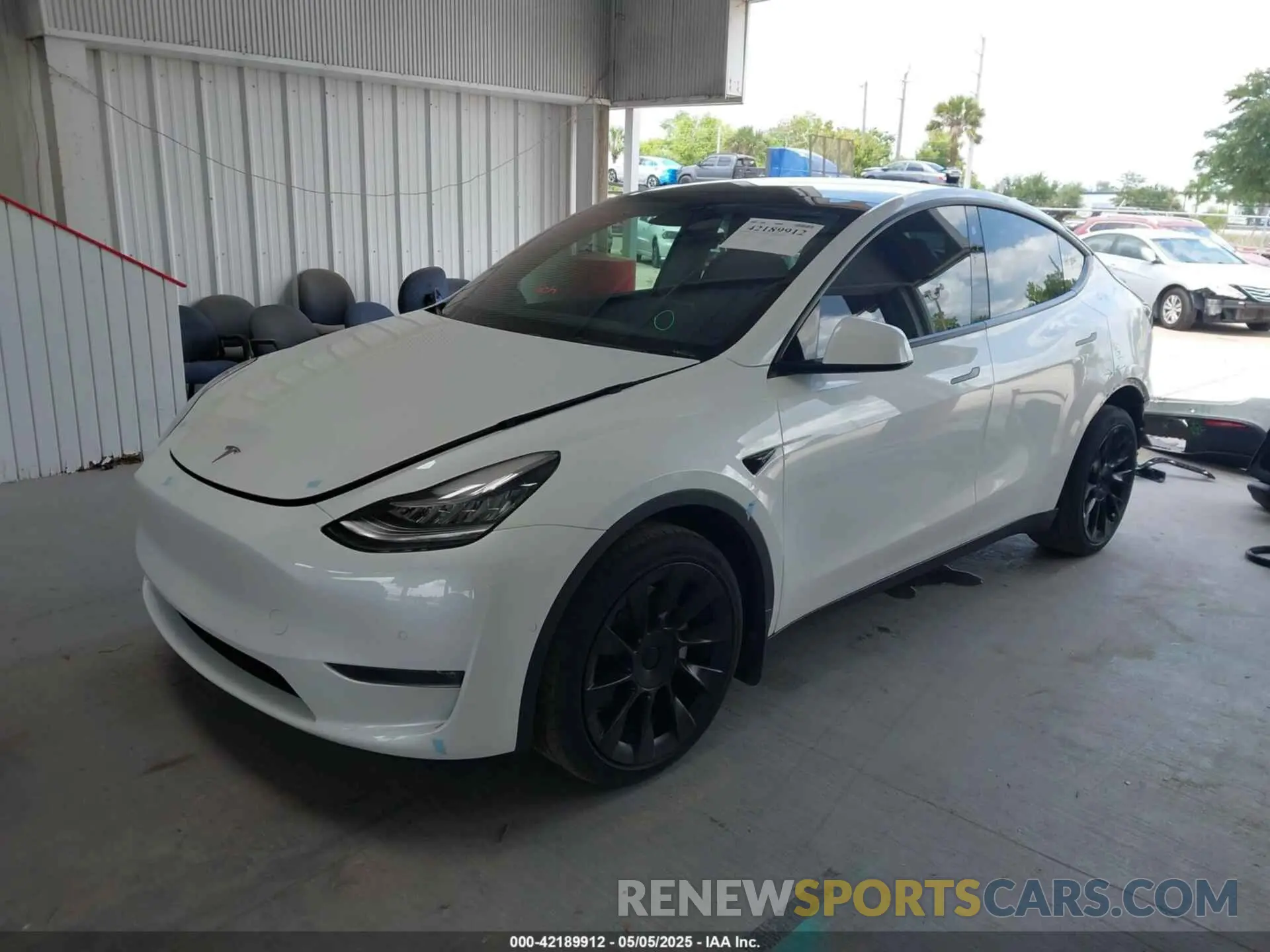 2 Photograph of a damaged car 7SAYGDEE7NF460942 TESLA MODEL Y 2022