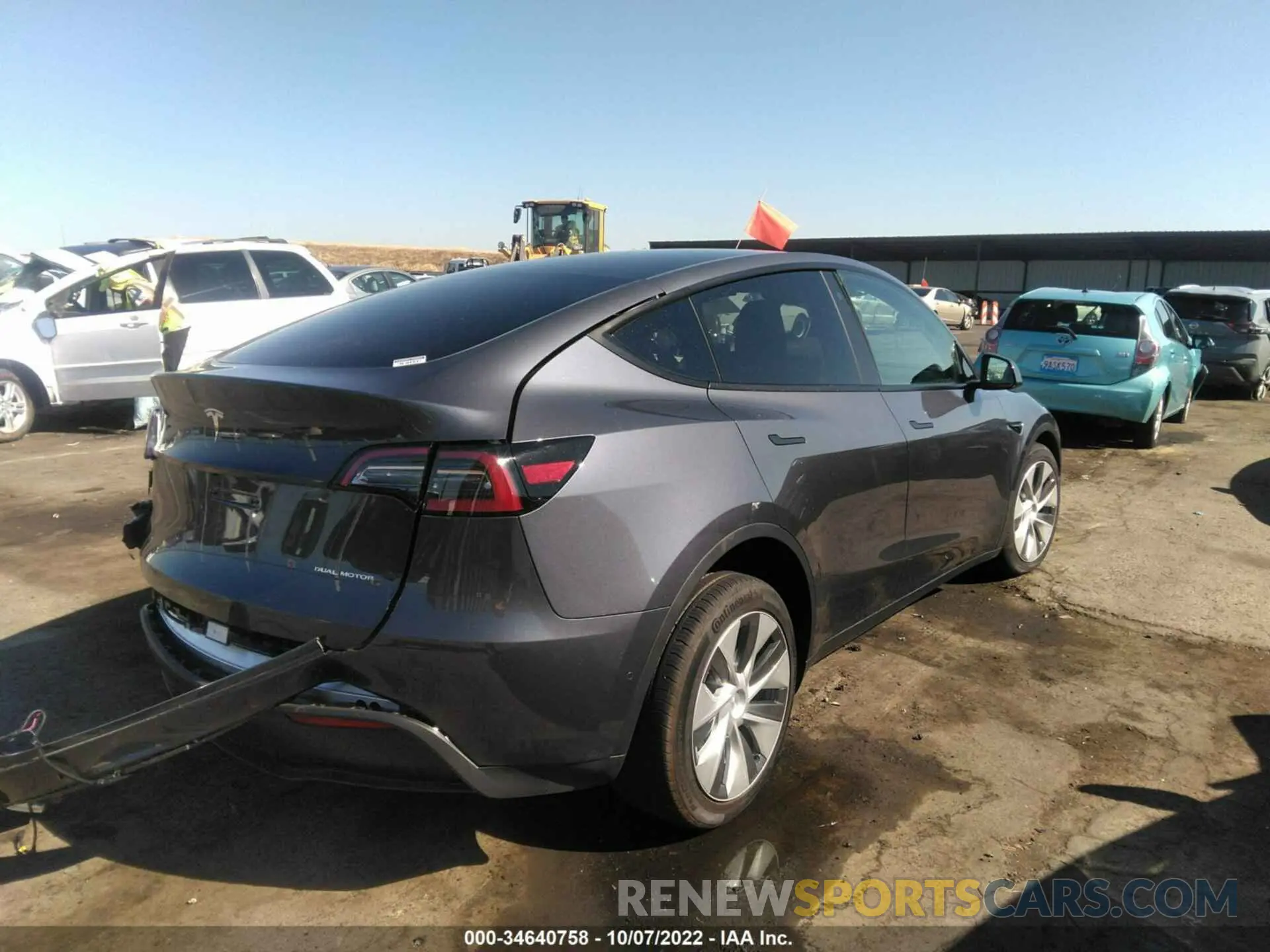 4 Фотография поврежденного автомобиля 7SAYGDEE7NF511338 TESLA MODEL Y 2022