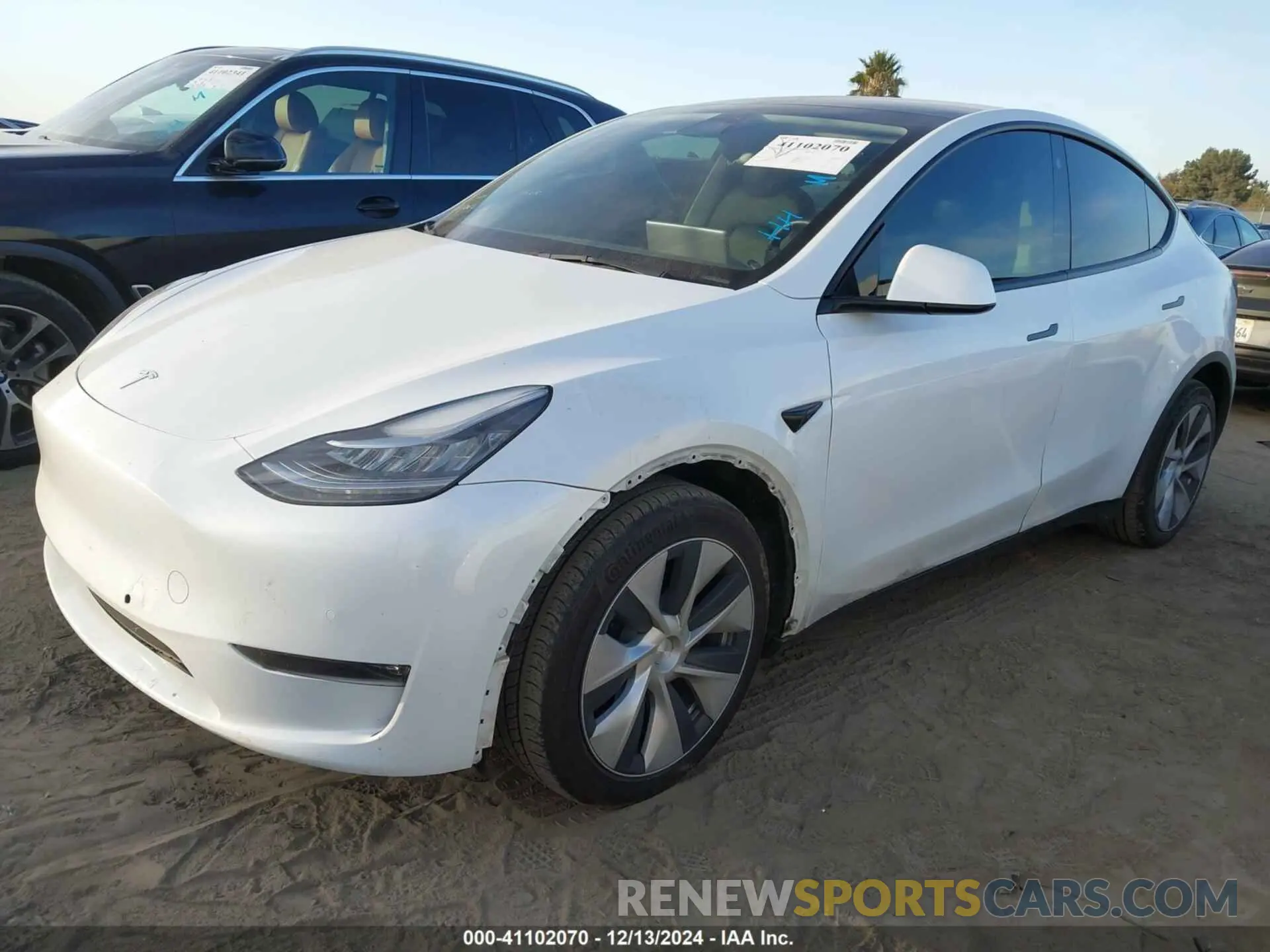 2 Фотография поврежденного автомобиля 7SAYGDEE7NF511646 TESLA MODEL Y 2022
