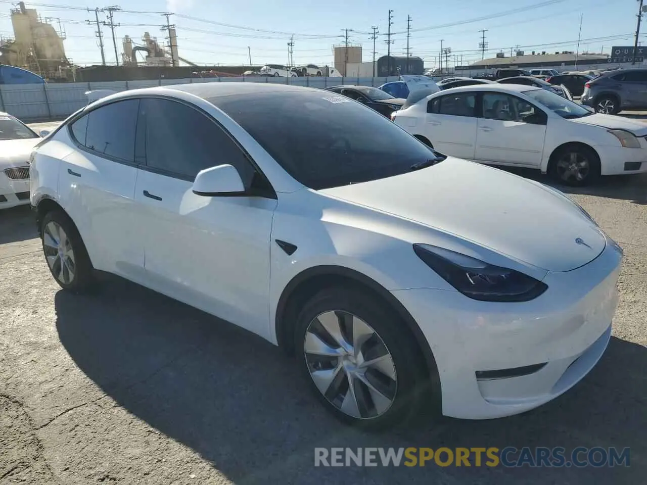 4 Photograph of a damaged car 7SAYGDEE7NF558742 TESLA MODEL Y 2022