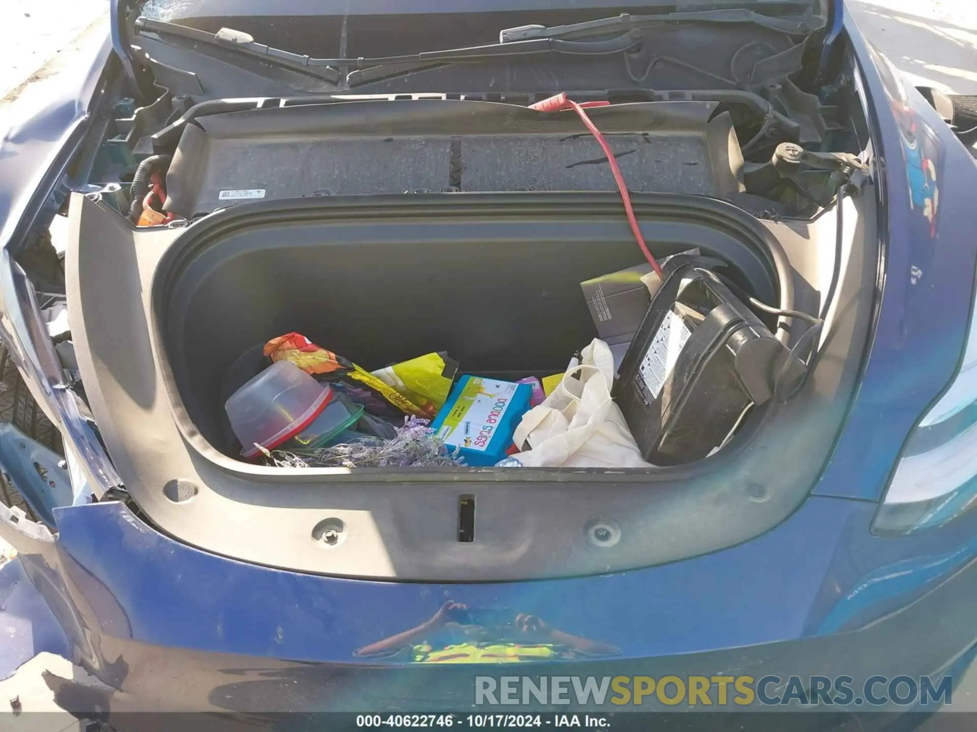 10 Photograph of a damaged car 7SAYGDEE8NA002758 TESLA MODEL Y 2022