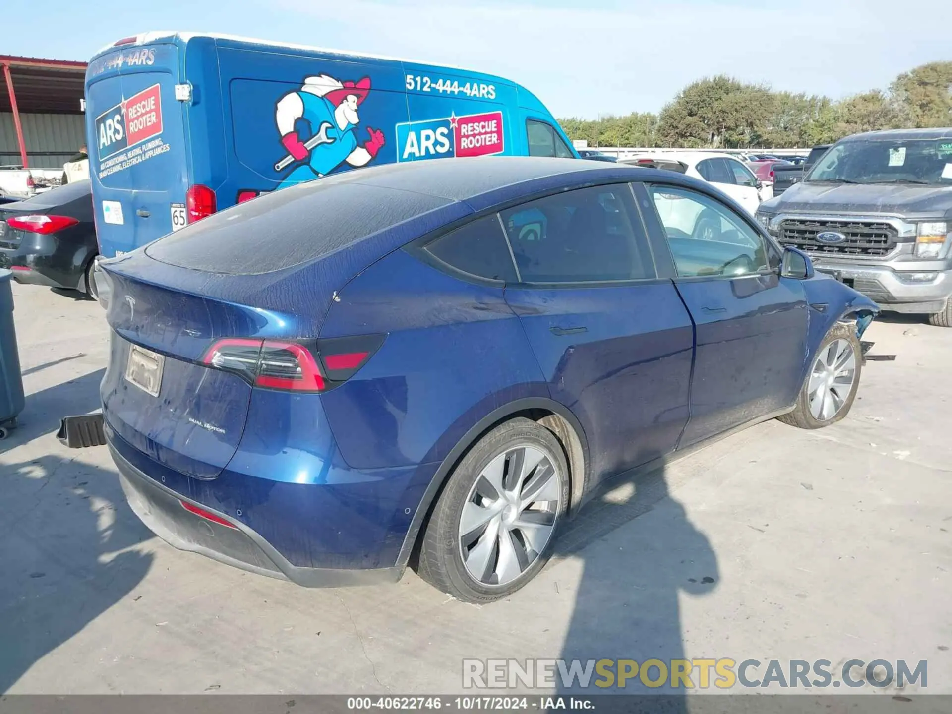 4 Photograph of a damaged car 7SAYGDEE8NA002758 TESLA MODEL Y 2022