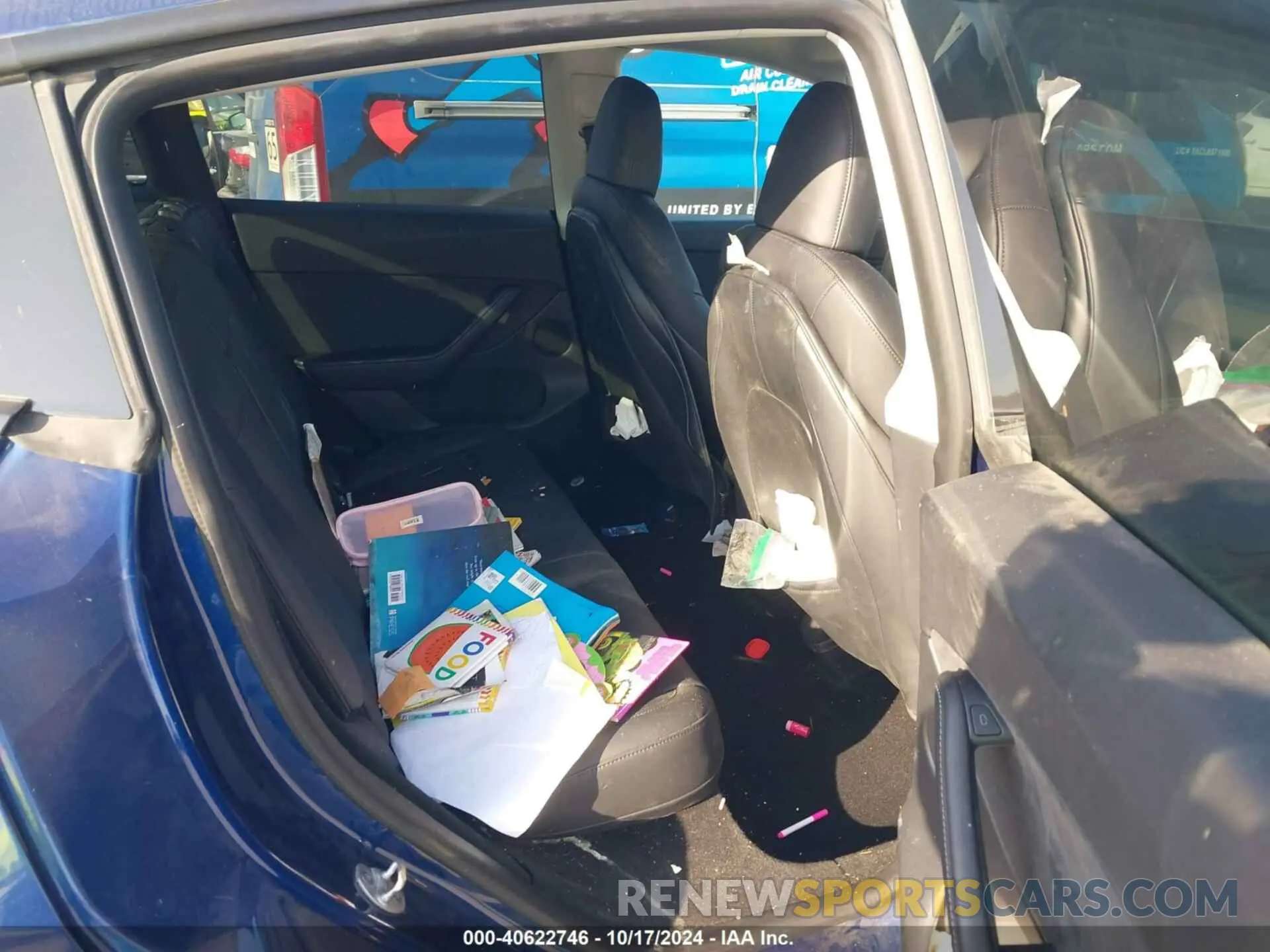8 Photograph of a damaged car 7SAYGDEE8NA002758 TESLA MODEL Y 2022