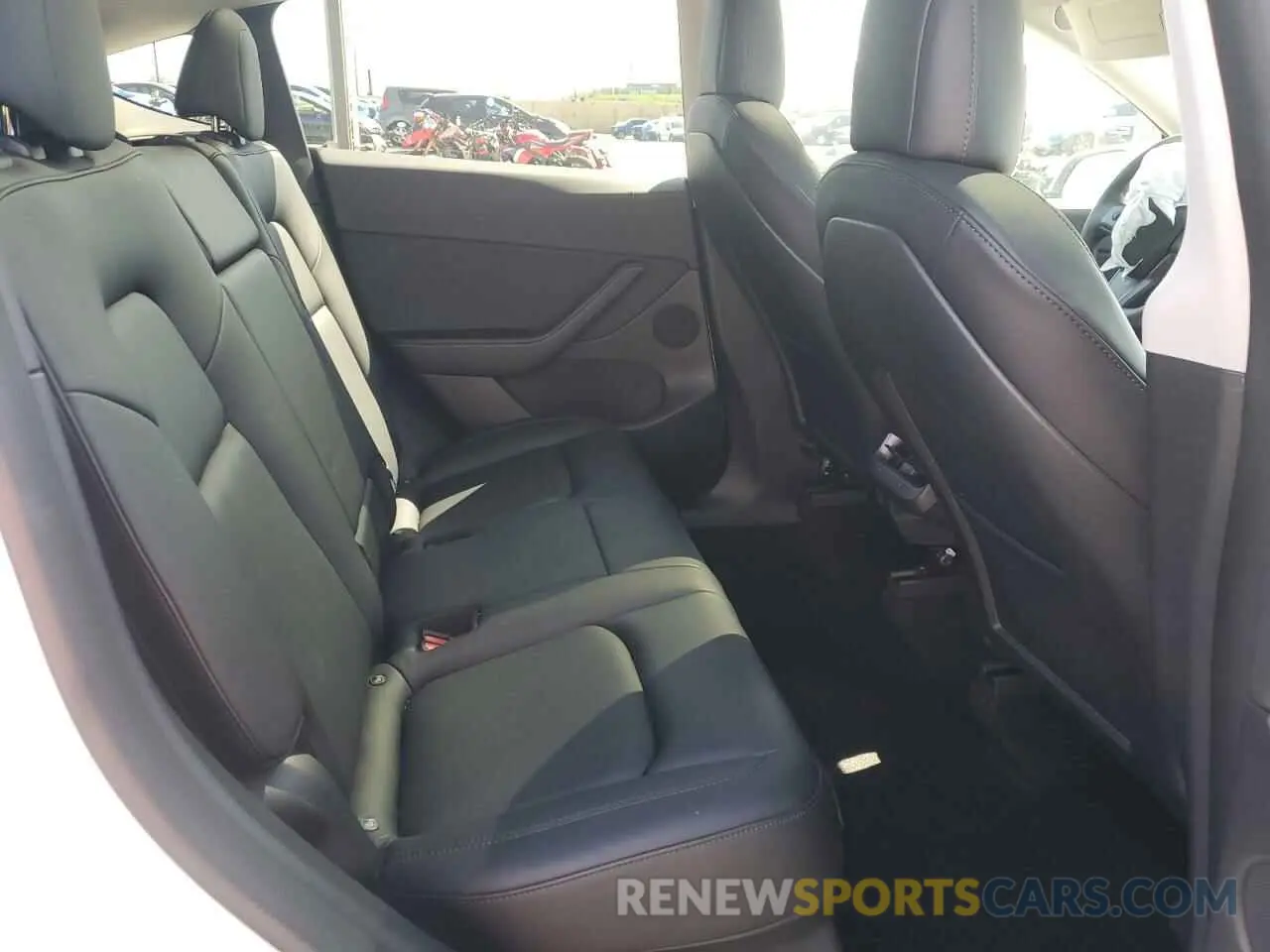 10 Photograph of a damaged car 7SAYGDEE8NF340096 TESLA MODEL Y 2022