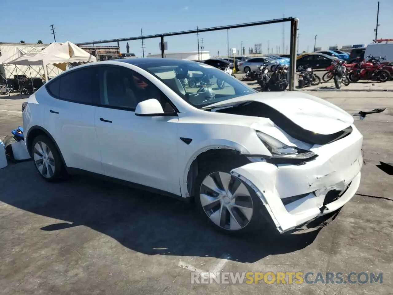 4 Photograph of a damaged car 7SAYGDEE8NF340096 TESLA MODEL Y 2022