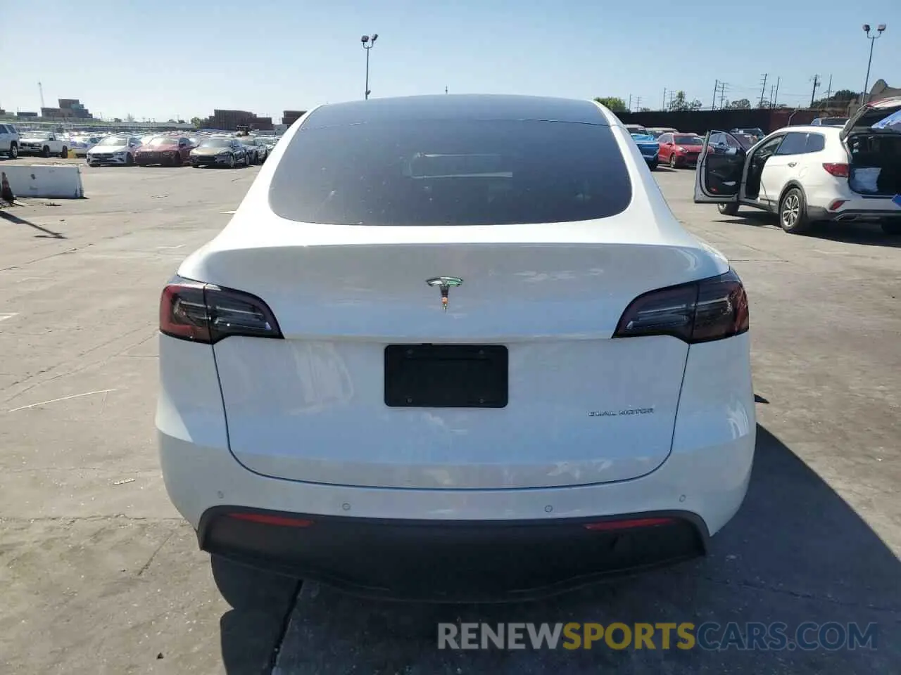 6 Photograph of a damaged car 7SAYGDEE8NF340096 TESLA MODEL Y 2022