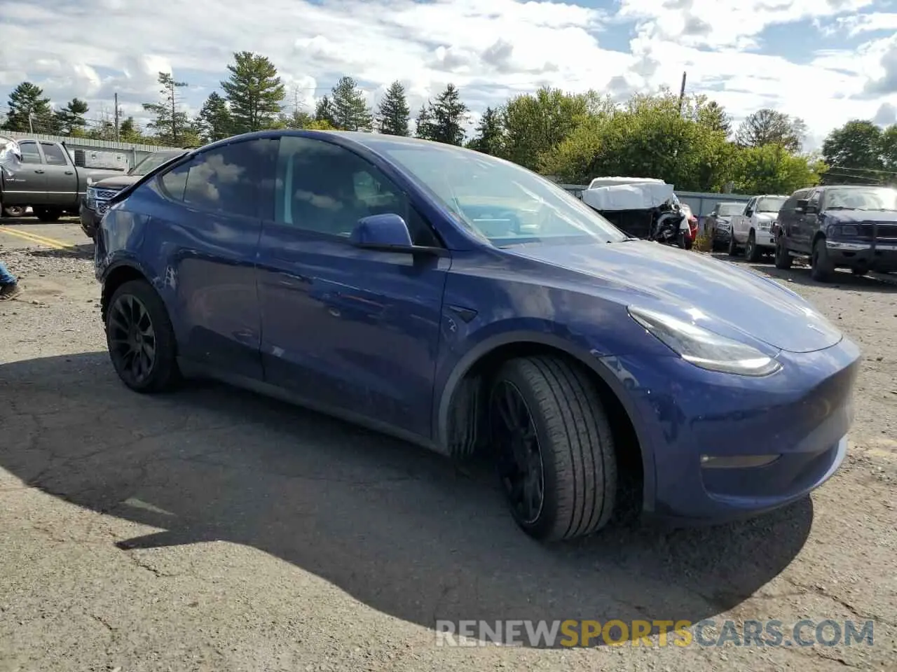 4 Photograph of a damaged car 7SAYGDEE8NF414097 TESLA MODEL Y 2022