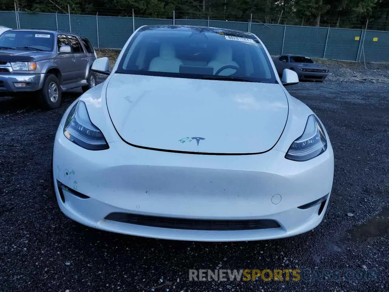 5 Photograph of a damaged car 7SAYGDEE8NF468452 TESLA MODEL Y 2022