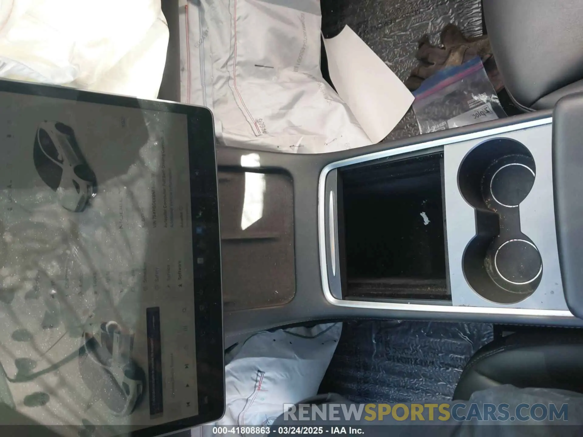 11 Photograph of a damaged car 7SAYGDEE8NF480939 TESLA MODEL Y 2022