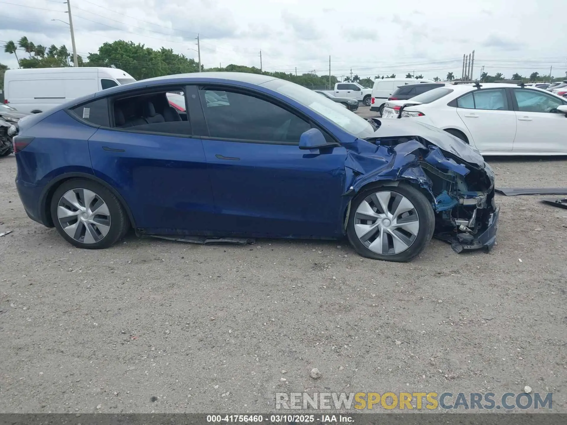 12 Photograph of a damaged car 7SAYGDEE9NA002493 TESLA MODEL Y 2022