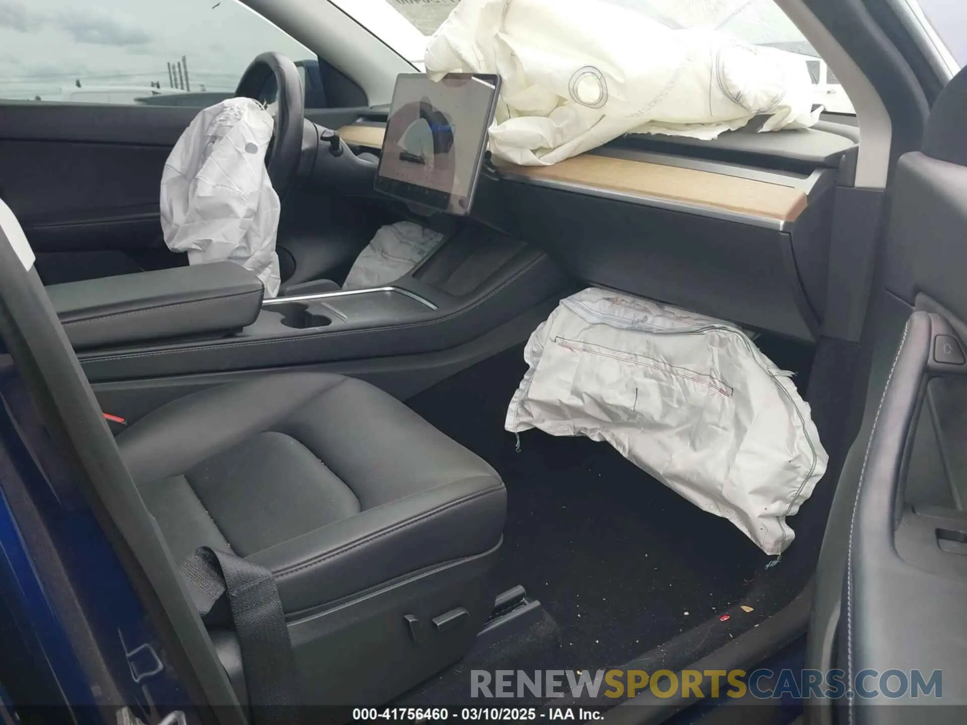 5 Photograph of a damaged car 7SAYGDEE9NA002493 TESLA MODEL Y 2022