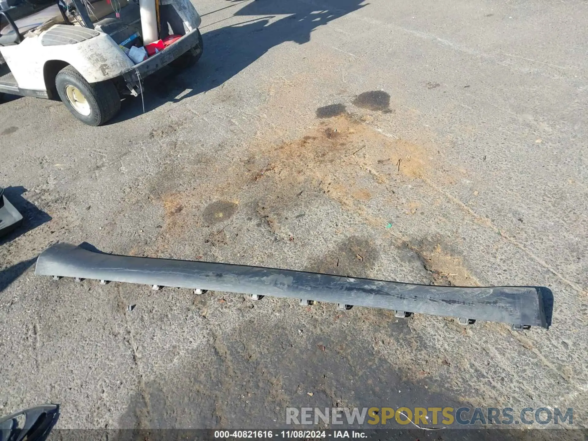 12 Photograph of a damaged car 7SAYGDEE9NF407840 TESLA MODEL Y 2022