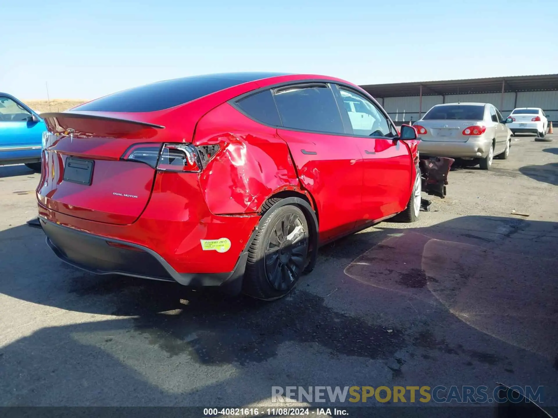 4 Photograph of a damaged car 7SAYGDEE9NF407840 TESLA MODEL Y 2022