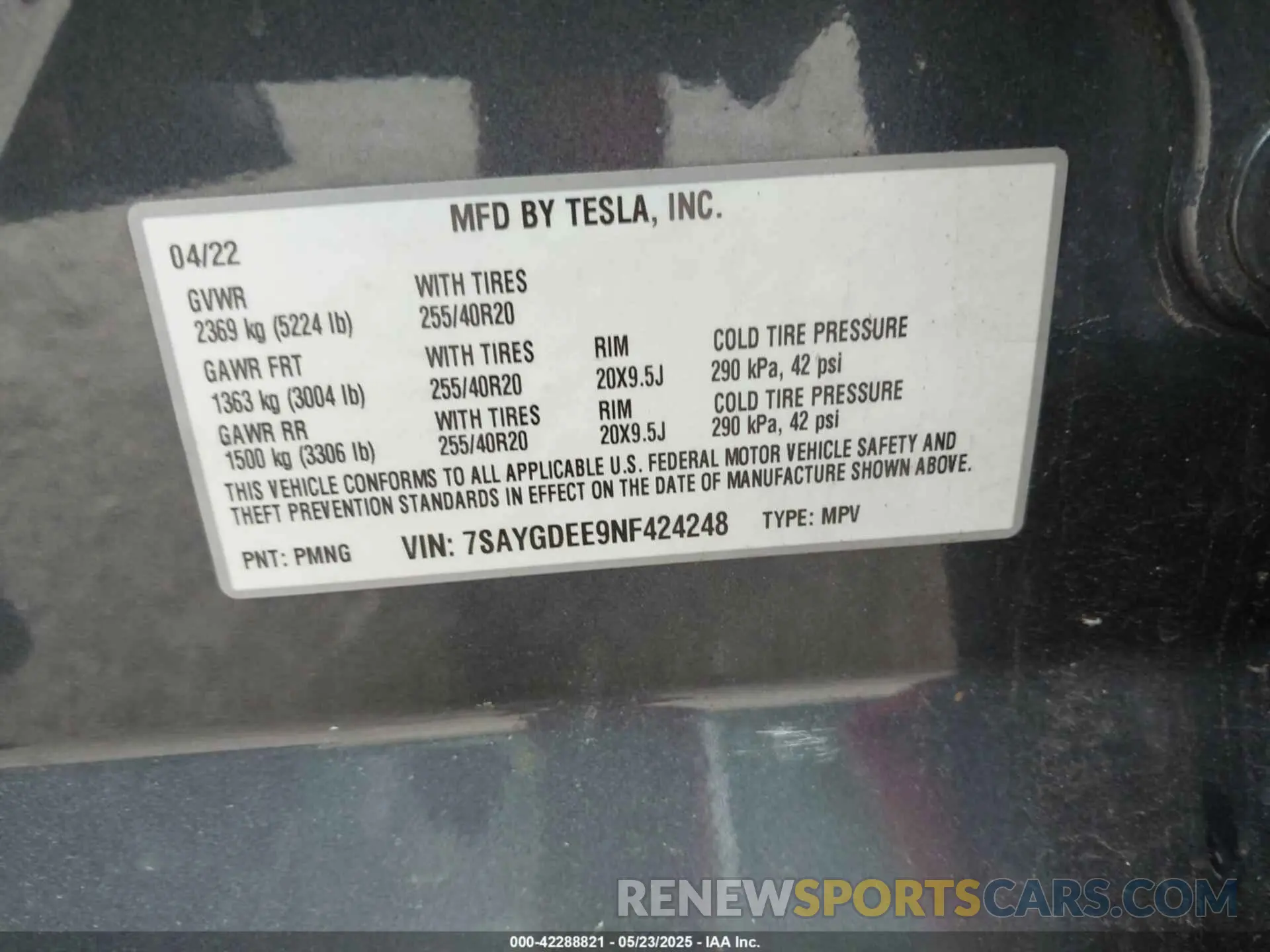 9 Photograph of a damaged car 7SAYGDEE9NF424248 TESLA MODEL Y 2022