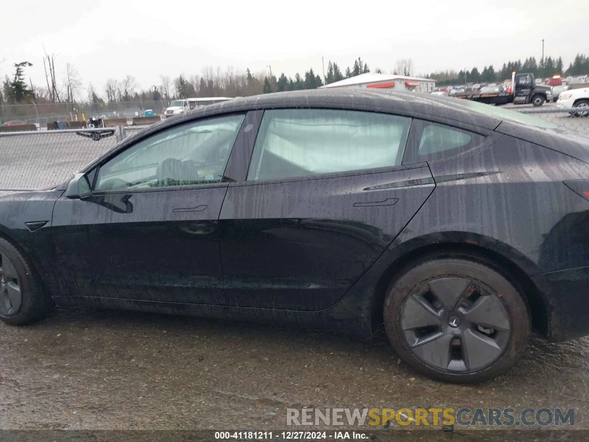 14 Photograph of a damaged car 7SAYGDEE9NF440904 TESLA MODEL Y 2022