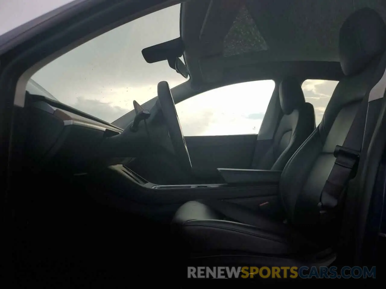7 Photograph of a damaged car 7SAYGDEE9NF481422 TESLA MODEL Y 2022