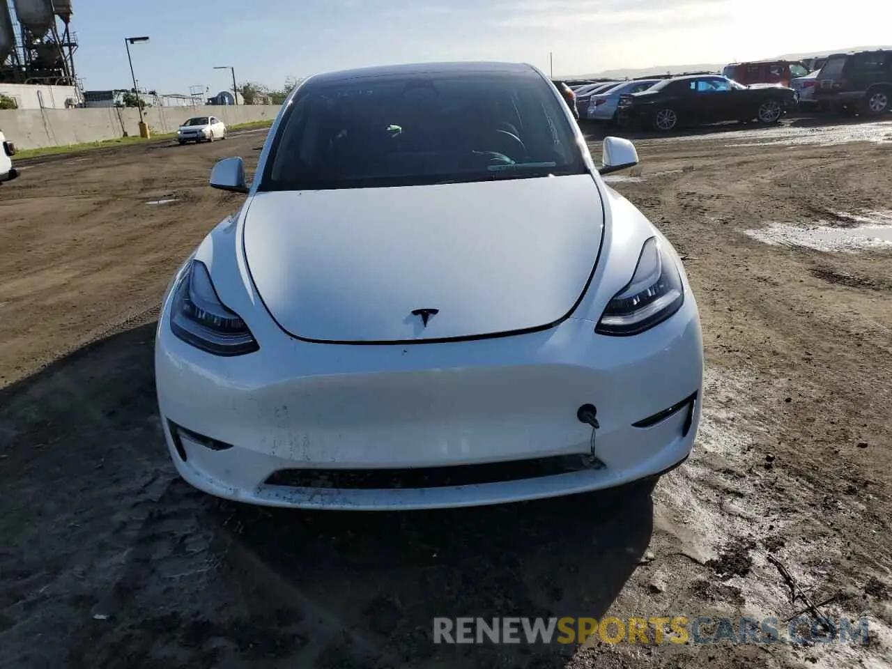 5 Photograph of a damaged car 7SAYGDEE9NF511079 TESLA MODEL Y 2022