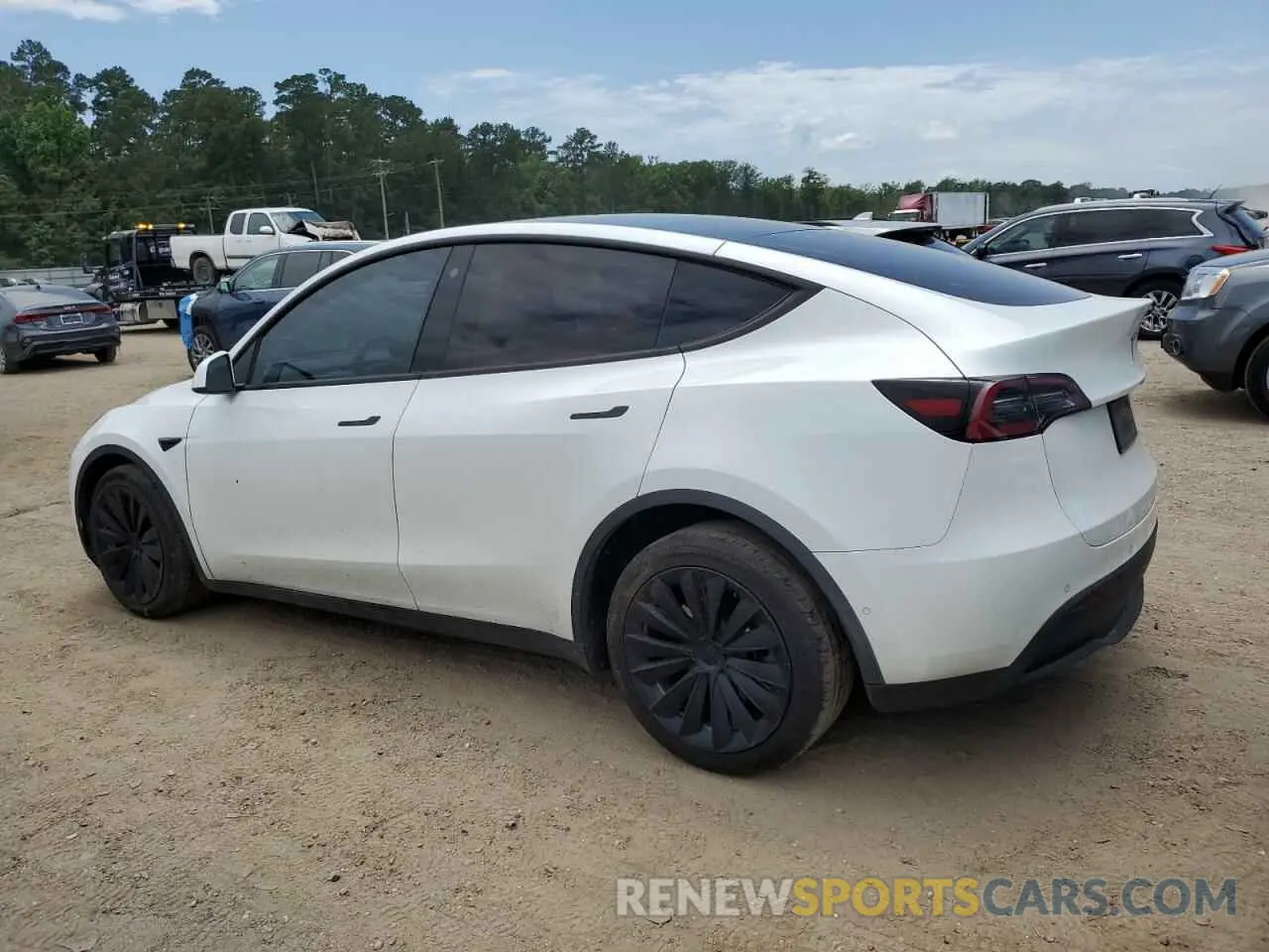 2 Photograph of a damaged car 7SAYGDEEXNA011879 TESLA MODEL Y 2022