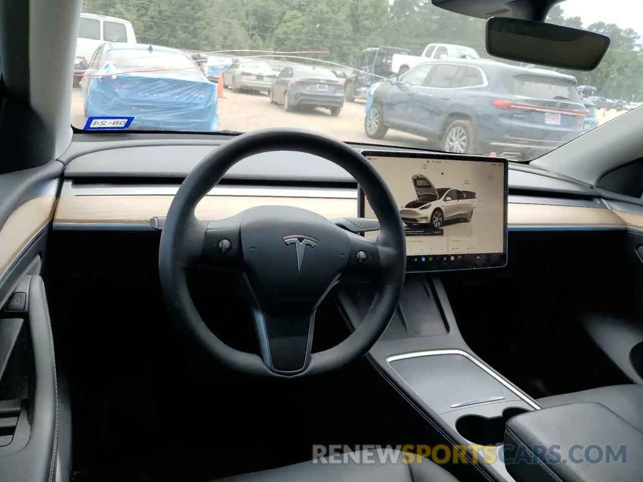 8 Photograph of a damaged car 7SAYGDEEXNA011879 TESLA MODEL Y 2022