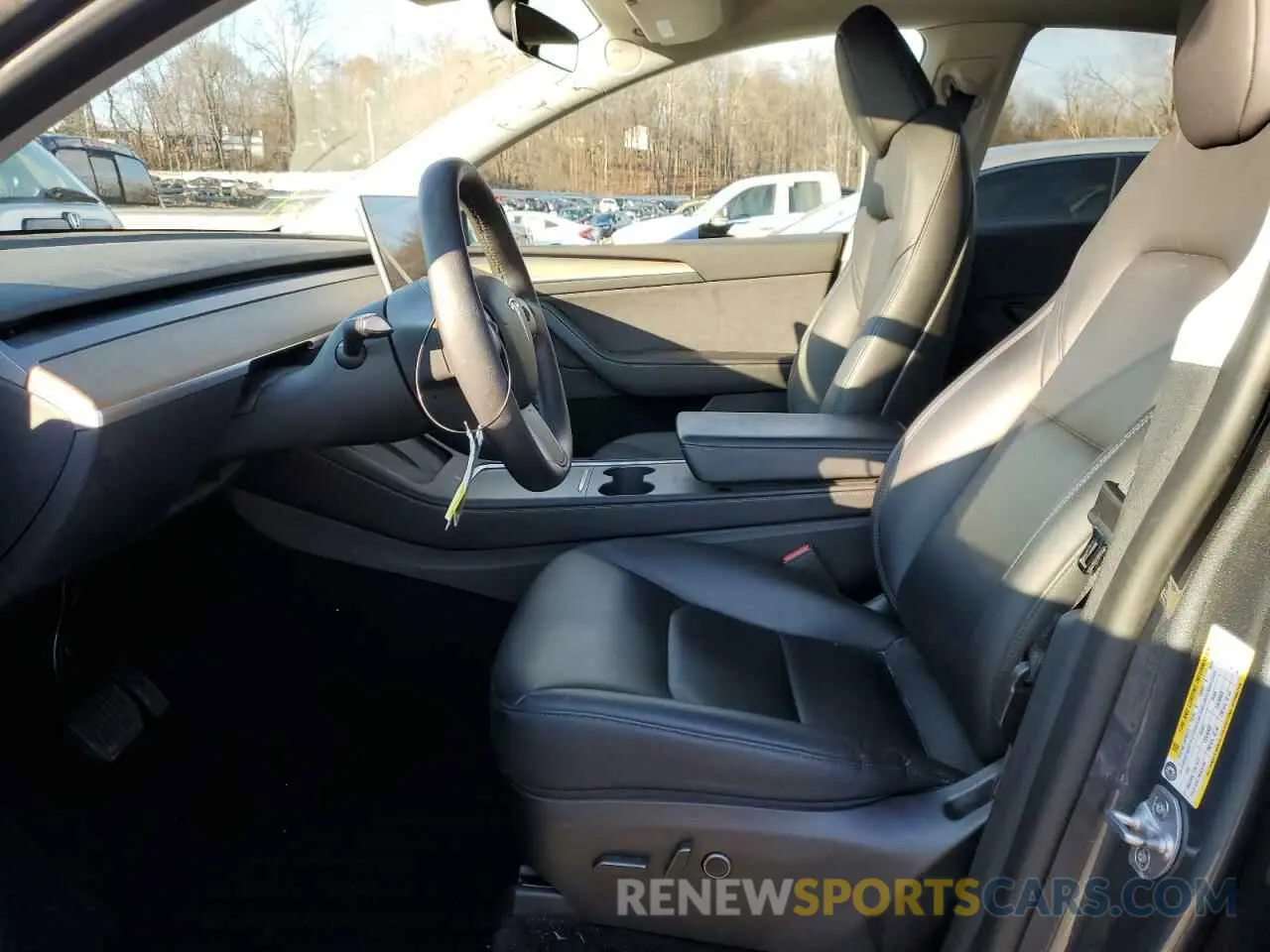7 Photograph of a damaged car 7SAYGDEEXNA014037 TESLA MODEL Y 2022