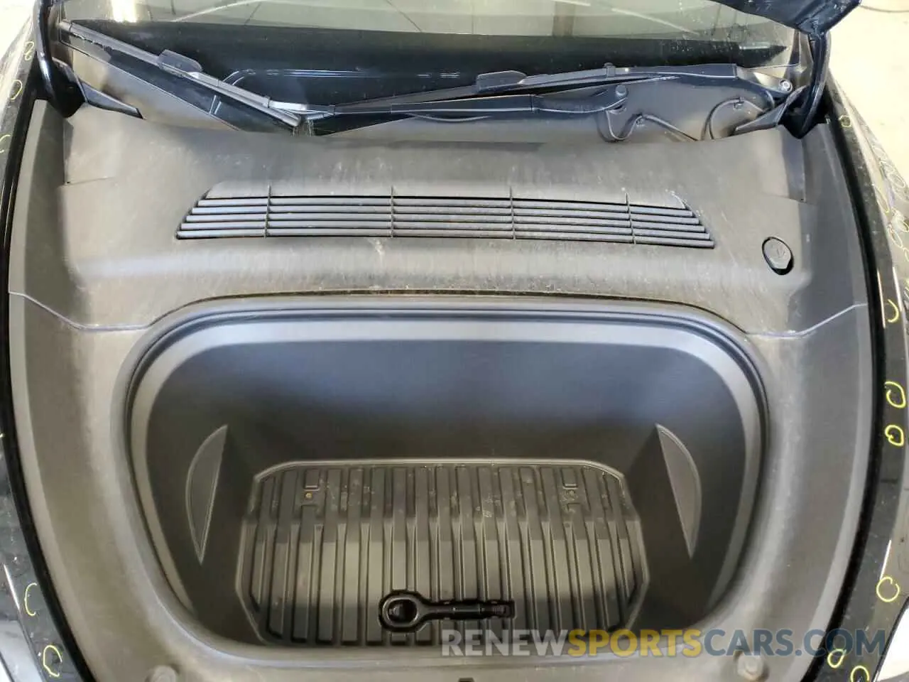 11 Photograph of a damaged car 7SAYGDEEXNF342349 TESLA MODEL Y 2022