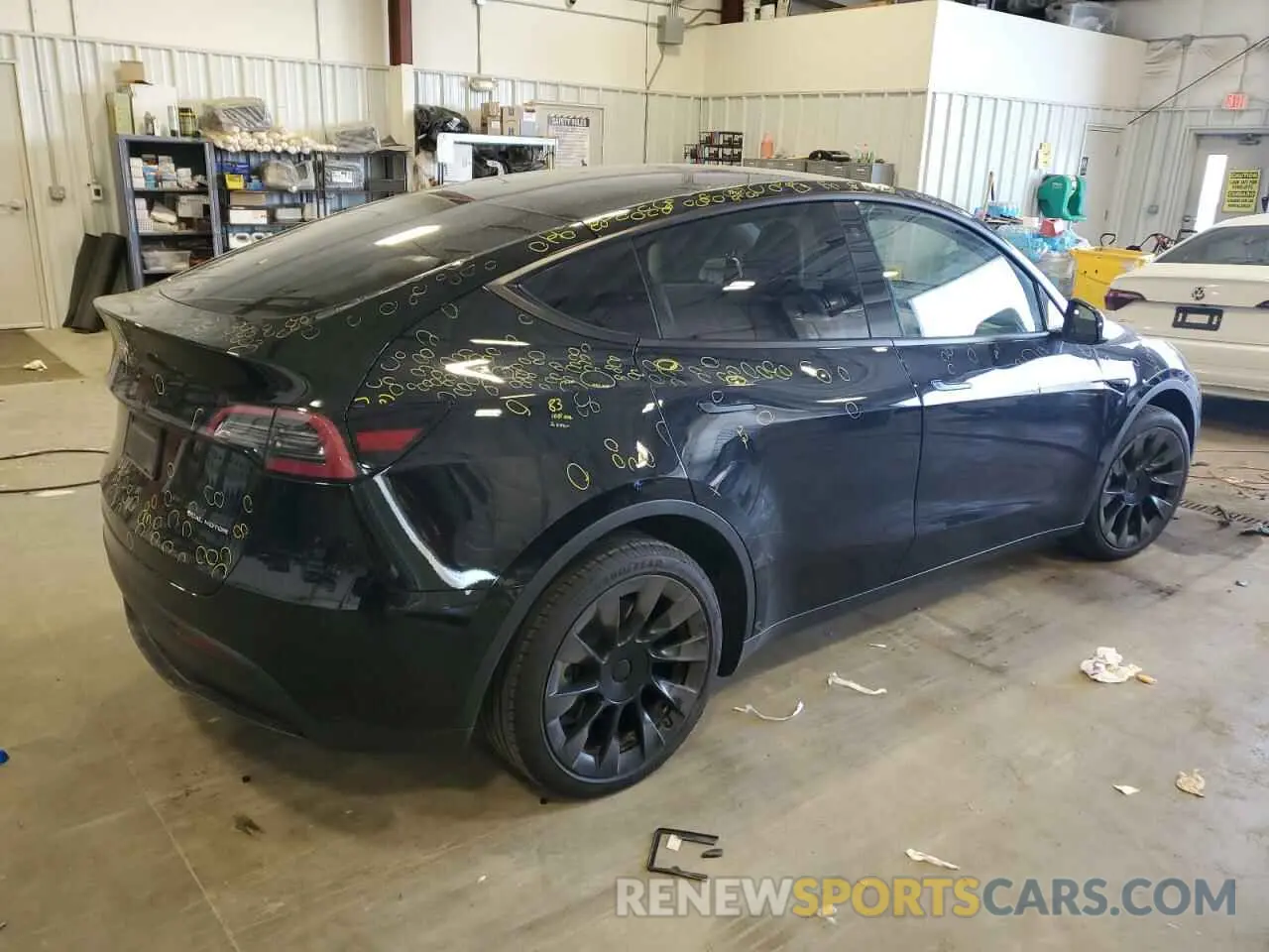 3 Photograph of a damaged car 7SAYGDEEXNF342349 TESLA MODEL Y 2022