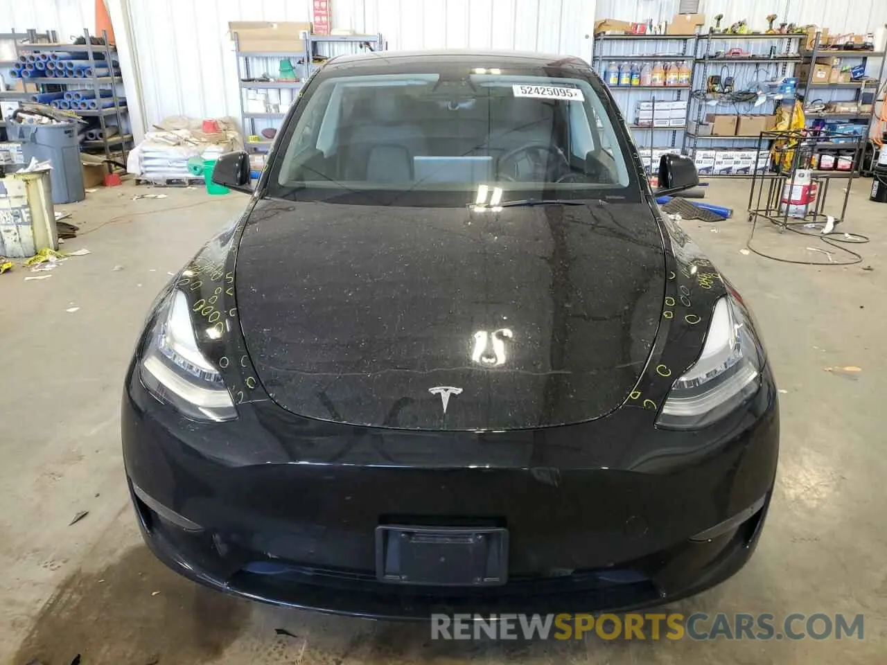 5 Photograph of a damaged car 7SAYGDEEXNF342349 TESLA MODEL Y 2022