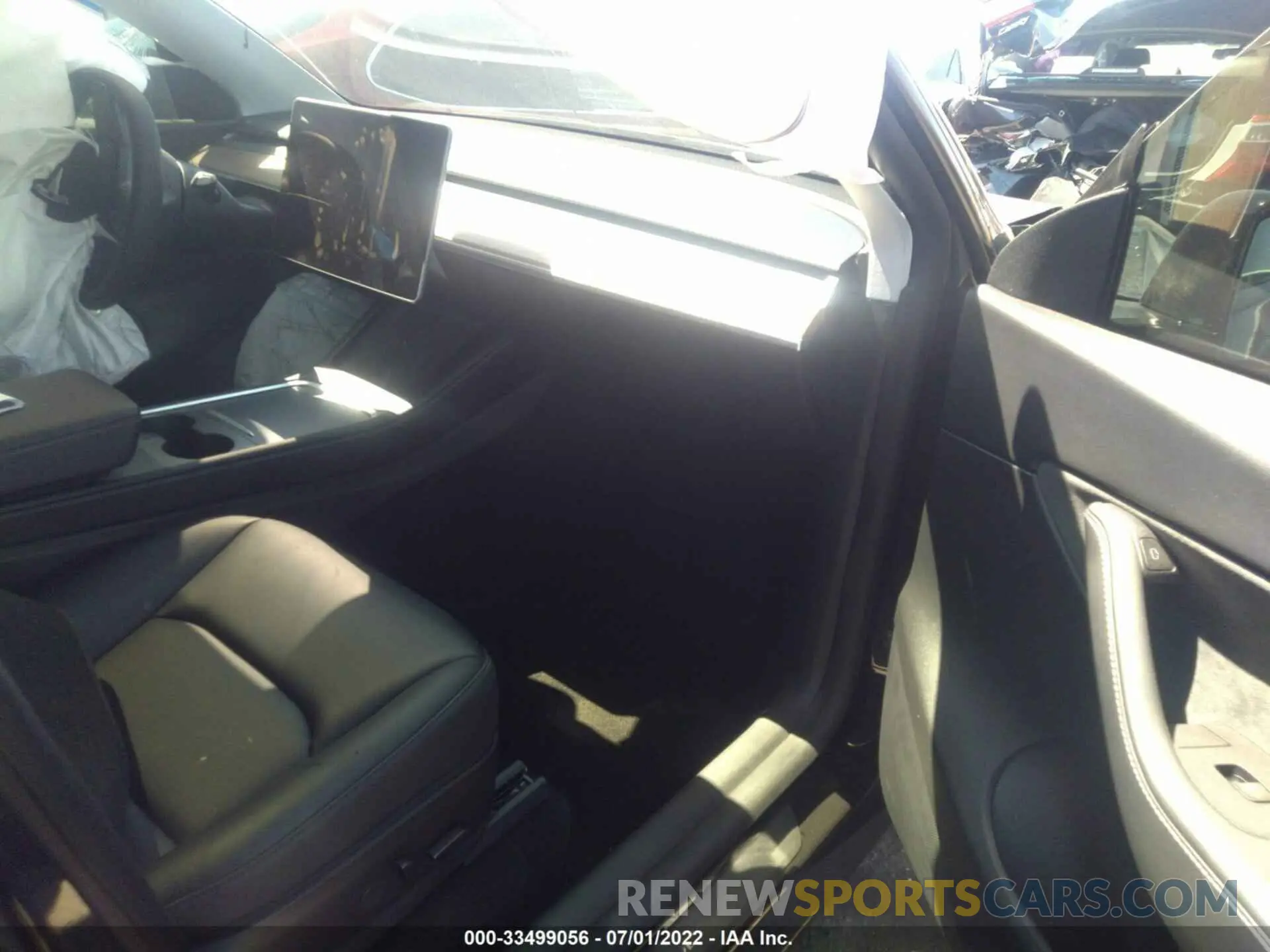 5 Photograph of a damaged car 7SAYGDEF0NF324709 TESLA MODEL Y 2022