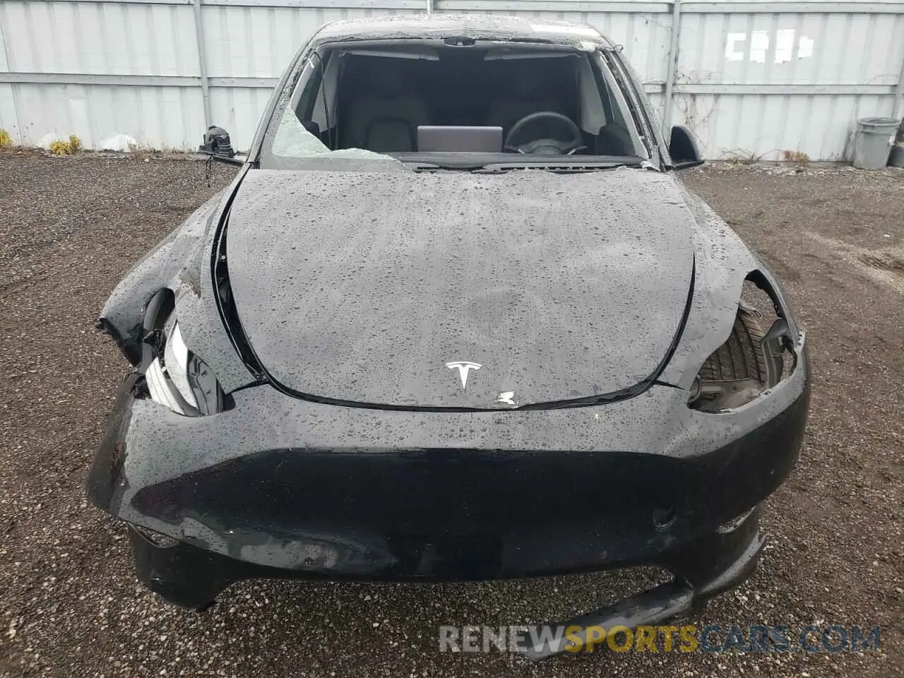 5 Photograph of a damaged car 7SAYGDEF0NF326699 TESLA MODEL Y 2022
