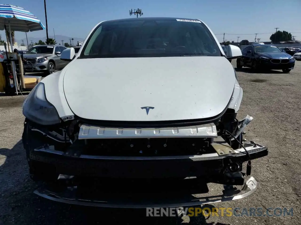 5 Photograph of a damaged car 7SAYGDEF0NF394002 TESLA MODEL Y 2022