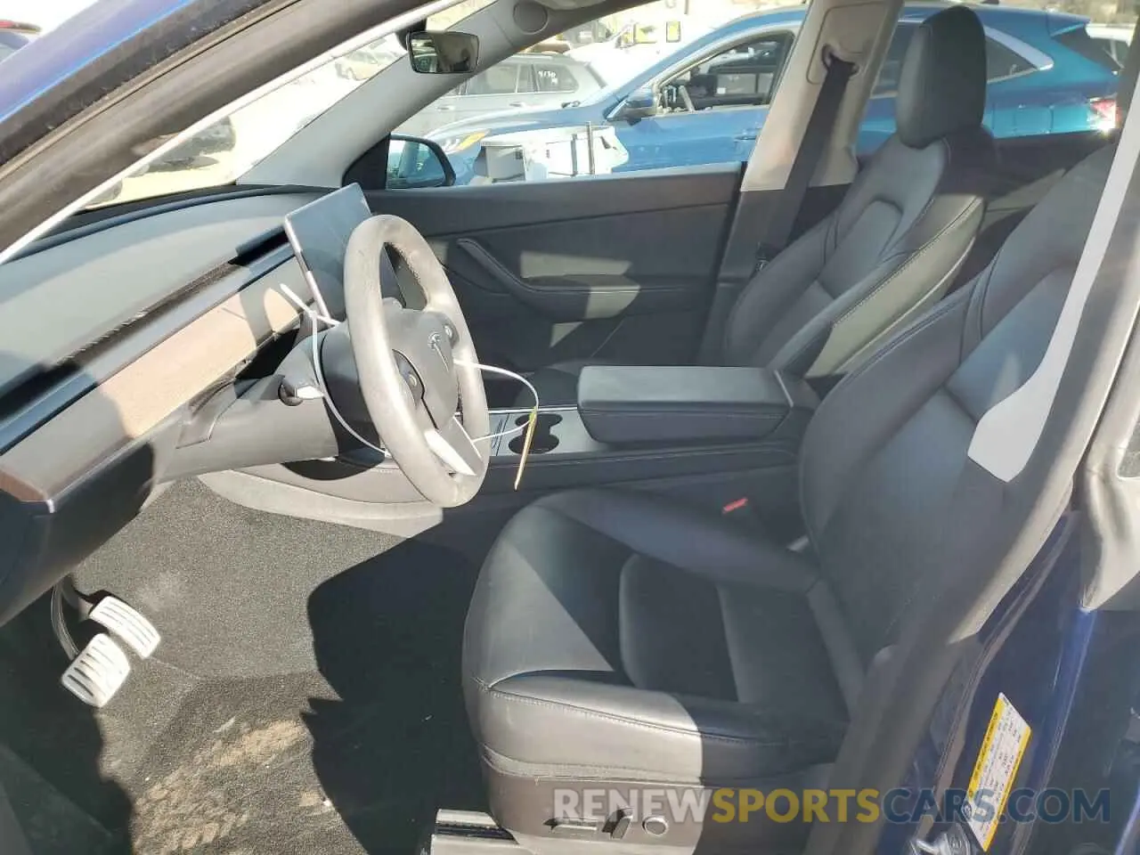 7 Photograph of a damaged car 7SAYGDEF0NF396350 TESLA MODEL Y 2022
