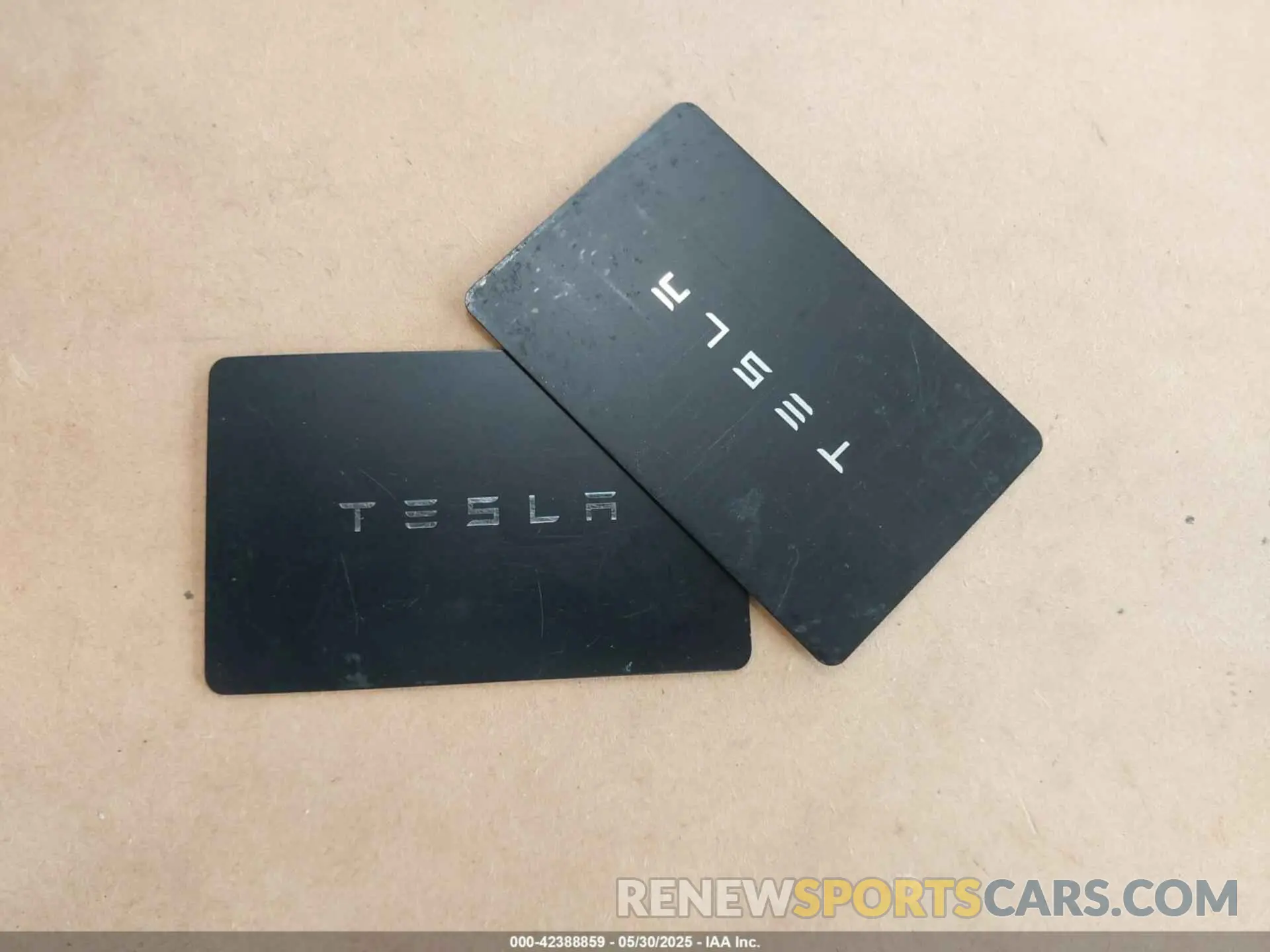 11 Photograph of a damaged car 7SAYGDEF0NF451010 TESLA MODEL Y 2022