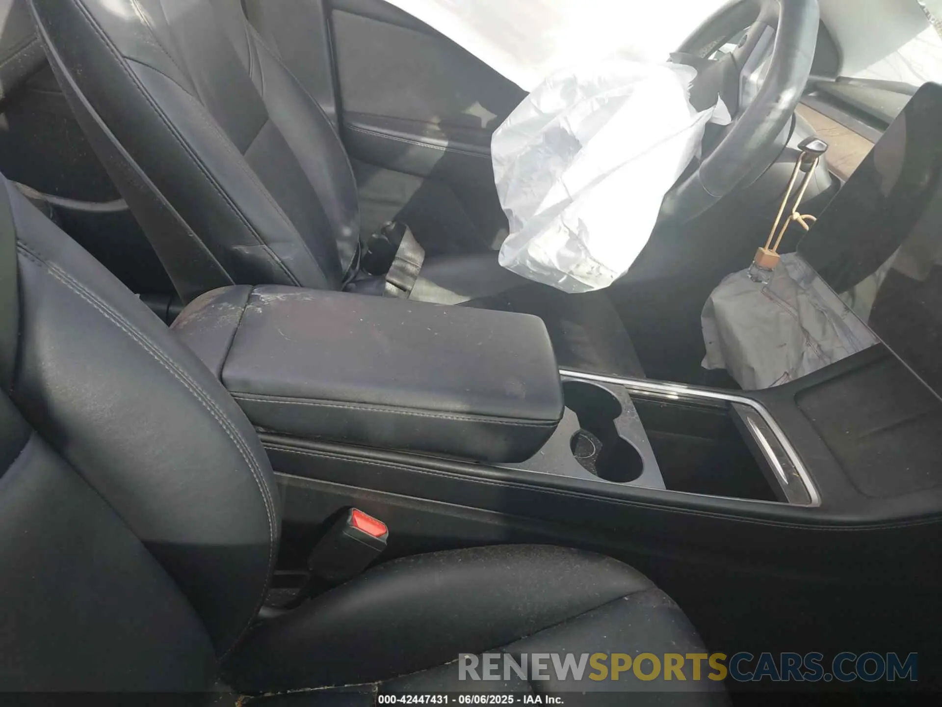 5 Фотография поврежденного автомобиля 7SAYGDEF0NF451671 TESLA MODEL Y 2022