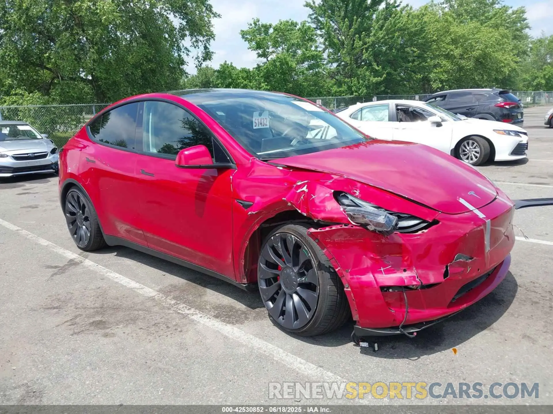 1 Photograph of a damaged car 7SAYGDEF0NF465537 TESLA MODEL Y 2022