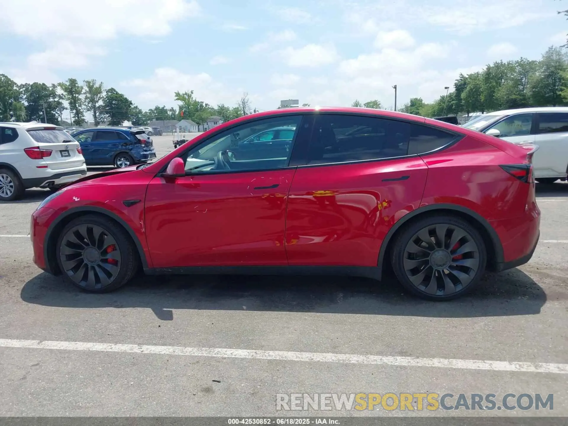 14 Photograph of a damaged car 7SAYGDEF0NF465537 TESLA MODEL Y 2022