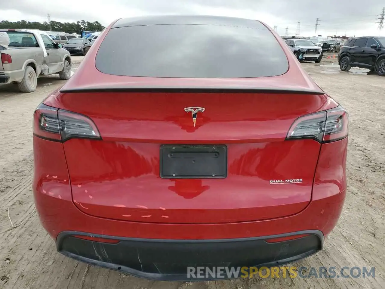 6 Photograph of a damaged car 7SAYGDEF0NF468373 TESLA MODEL Y 2022