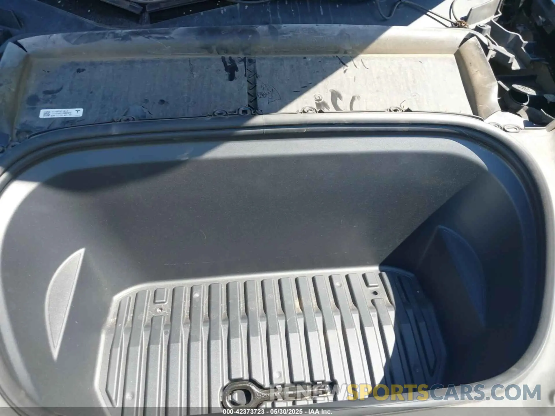 10 Фотография поврежденного автомобиля 7SAYGDEF0NF490213 TESLA MODEL Y 2022