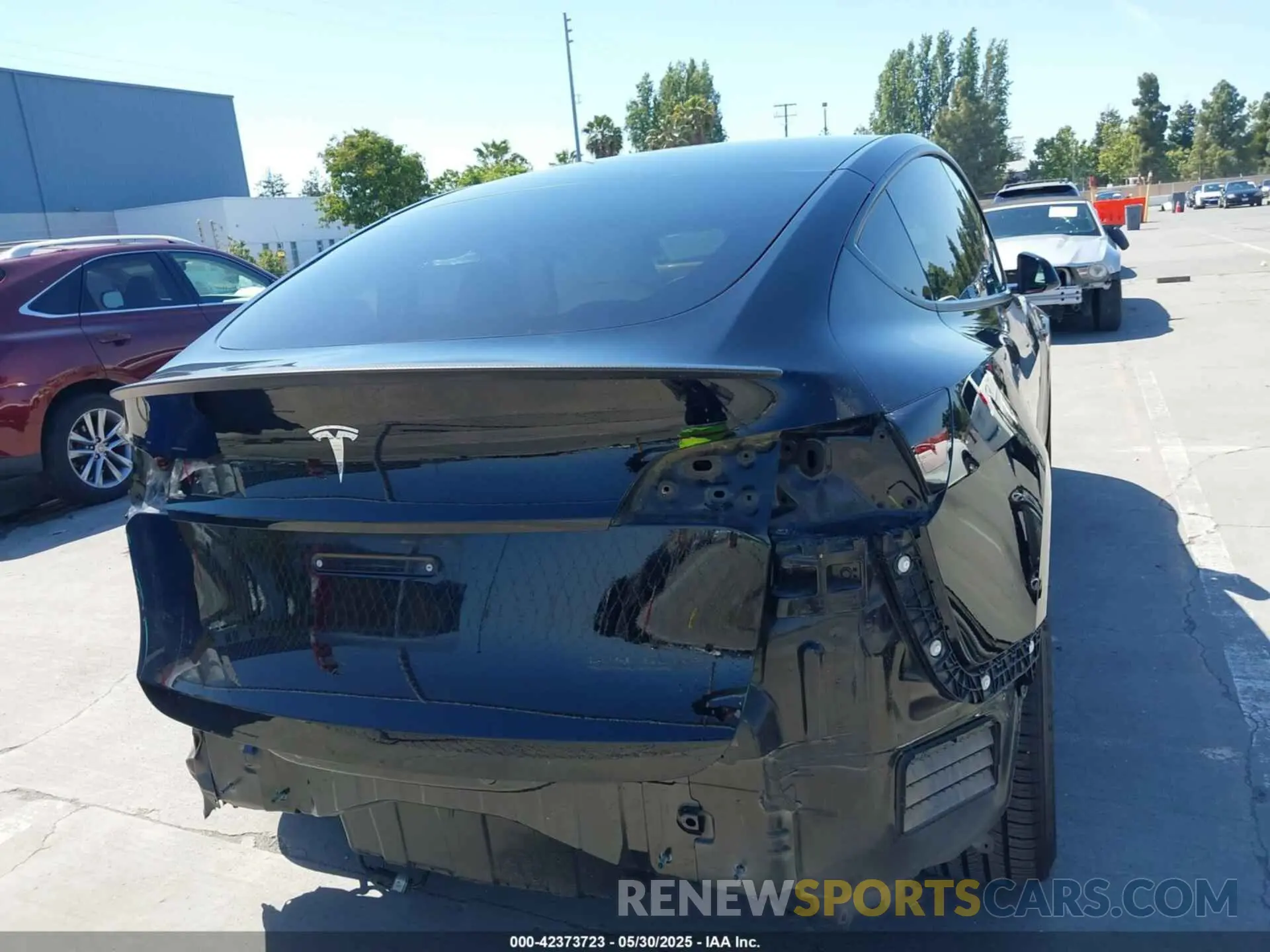 16 Фотография поврежденного автомобиля 7SAYGDEF0NF490213 TESLA MODEL Y 2022