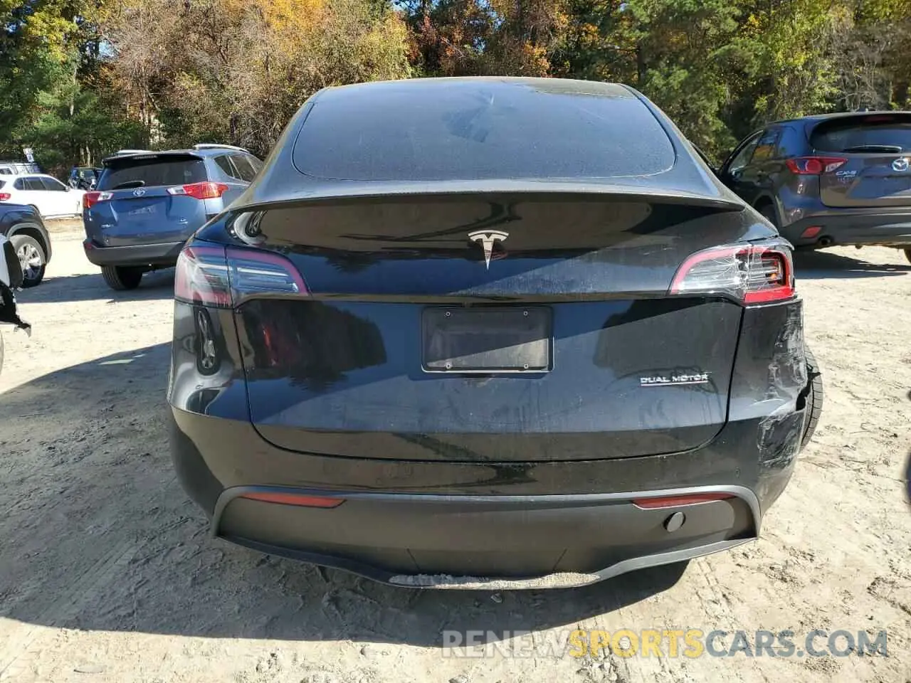 6 Photograph of a damaged car 7SAYGDEF0NF572135 TESLA MODEL Y 2022