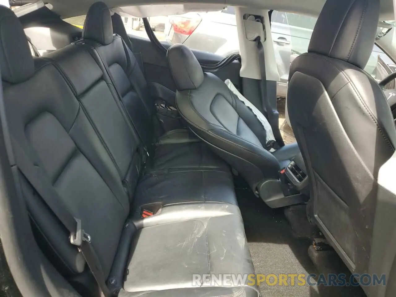 10 Photograph of a damaged car 7SAYGDEF1NF404133 TESLA MODEL Y 2022