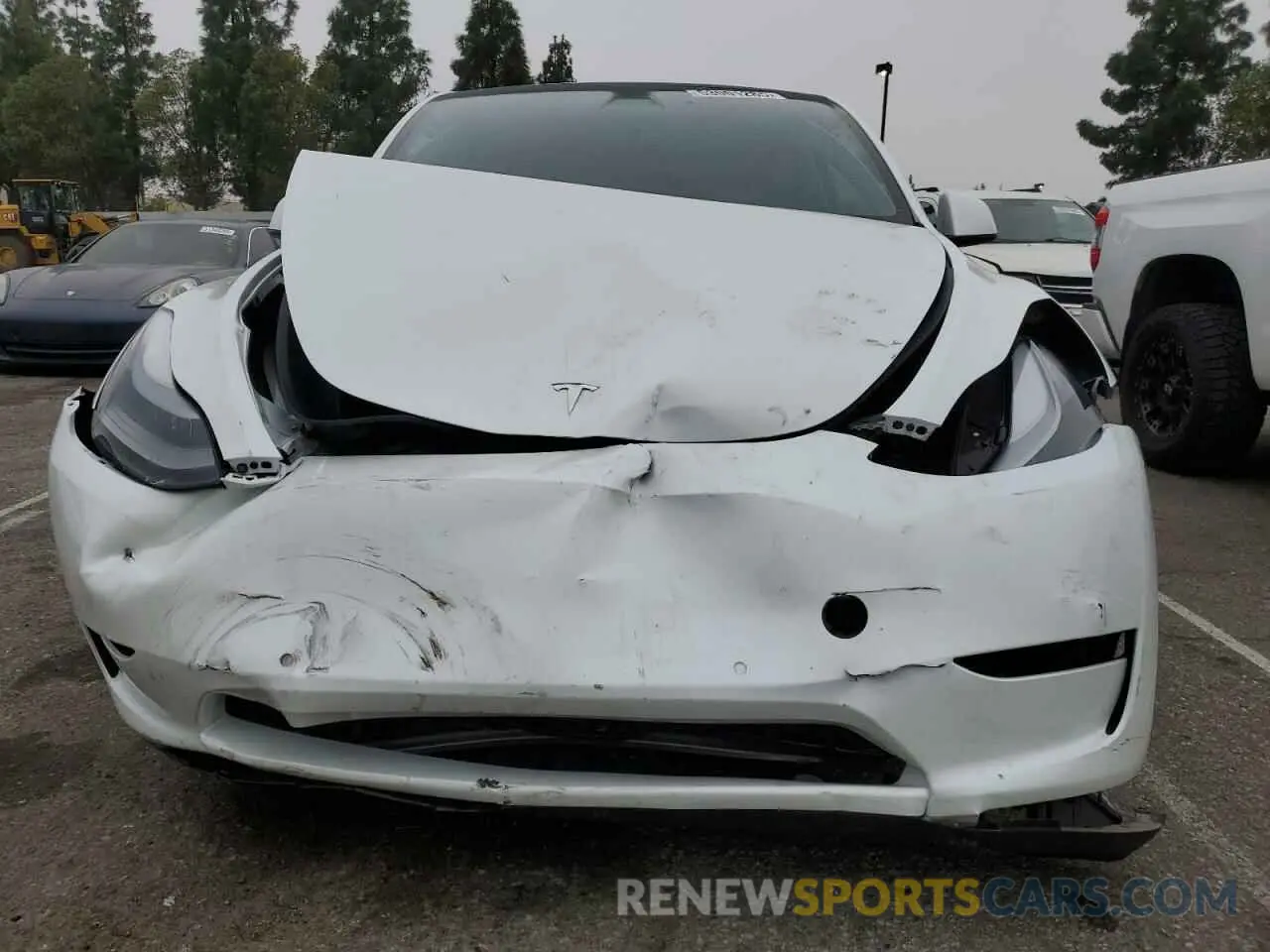 5 Photograph of a damaged car 7SAYGDEF1NF406397 TESLA MODEL Y 2022