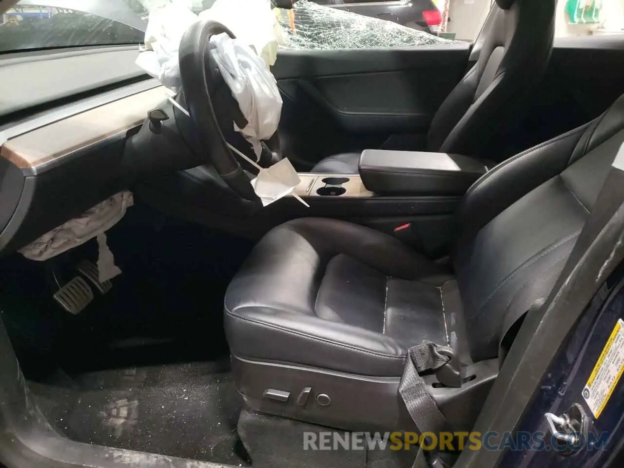 7 Photograph of a damaged car 7SAYGDEF1NF415374 TESLA MODEL Y 2022