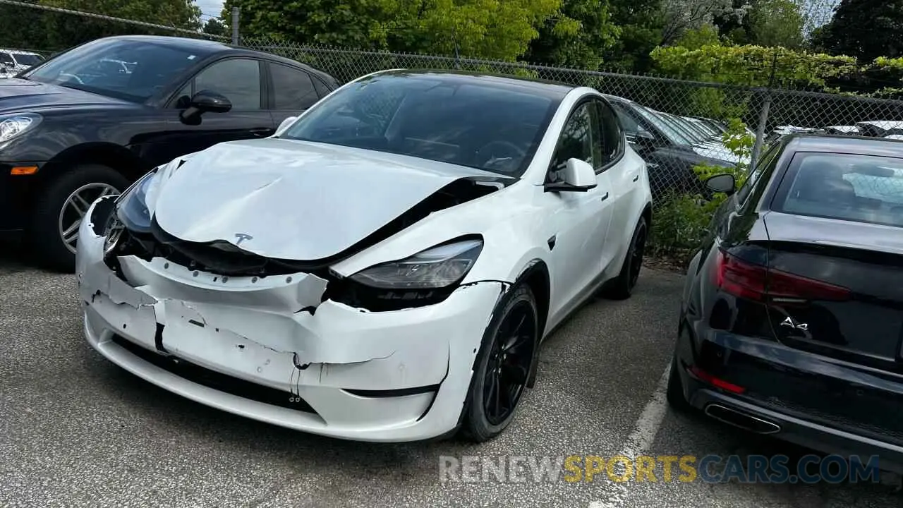 2 Photograph of a damaged car 7SAYGDEF1NF436290 TESLA MODEL Y 2022