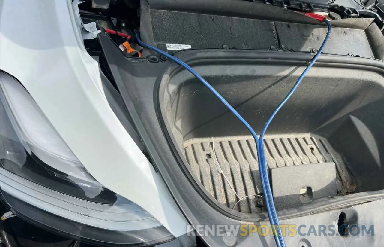 7 Photograph of a damaged car 7SAYGDEF1NF436290 TESLA MODEL Y 2022