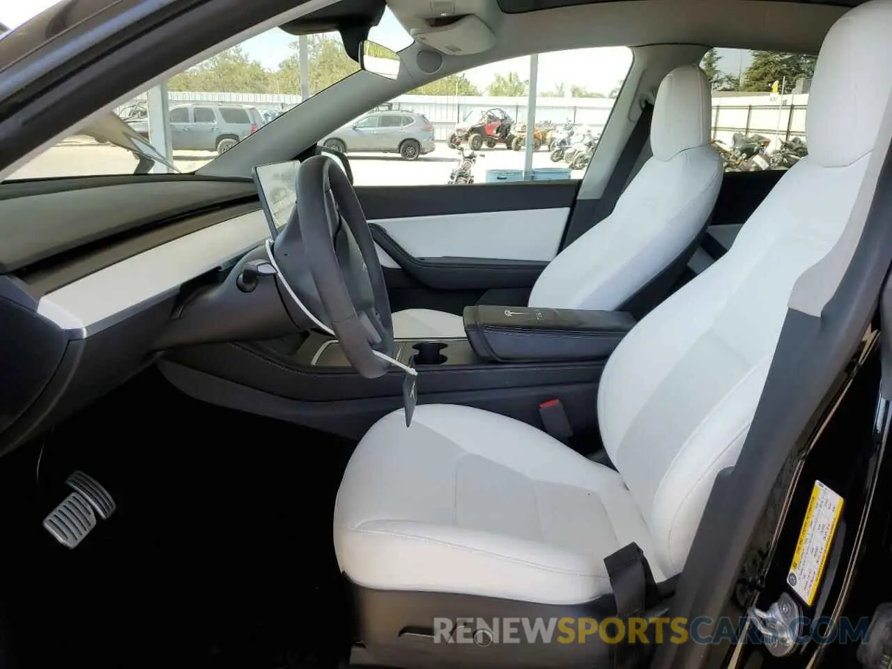 7 Photograph of a damaged car 7SAYGDEF1NF438668 TESLA MODEL Y 2022