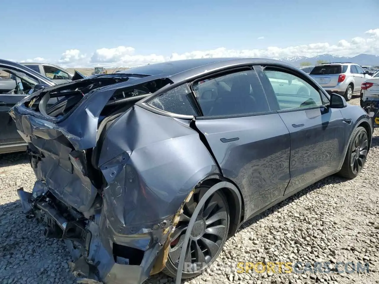 3 Photograph of a damaged car 7SAYGDEF1NF466938 TESLA MODEL Y 2022