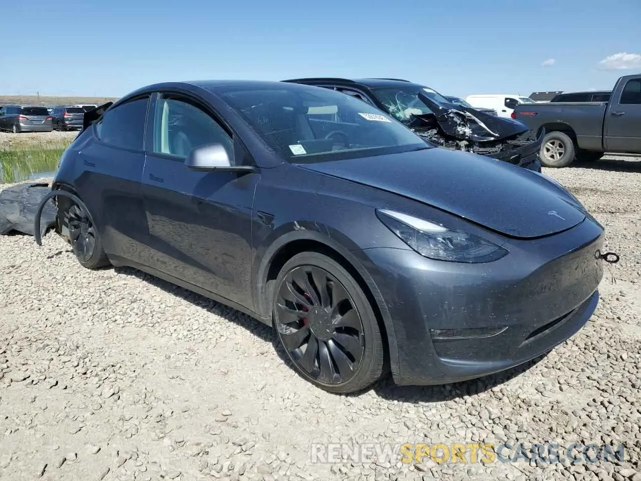 4 Photograph of a damaged car 7SAYGDEF1NF466938 TESLA MODEL Y 2022