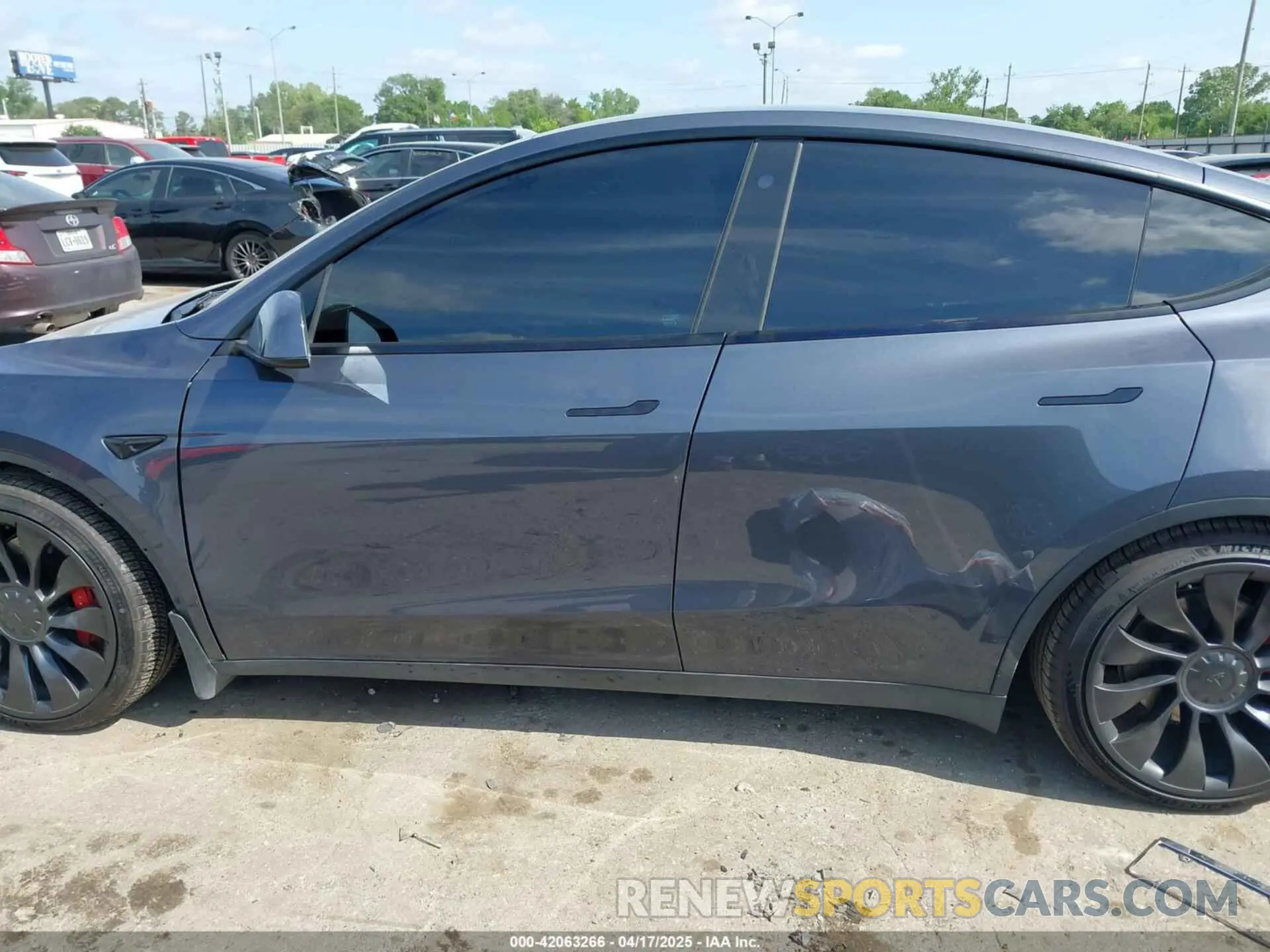 13 Фотография поврежденного автомобиля 7SAYGDEF1NF508766 TESLA MODEL Y 2022