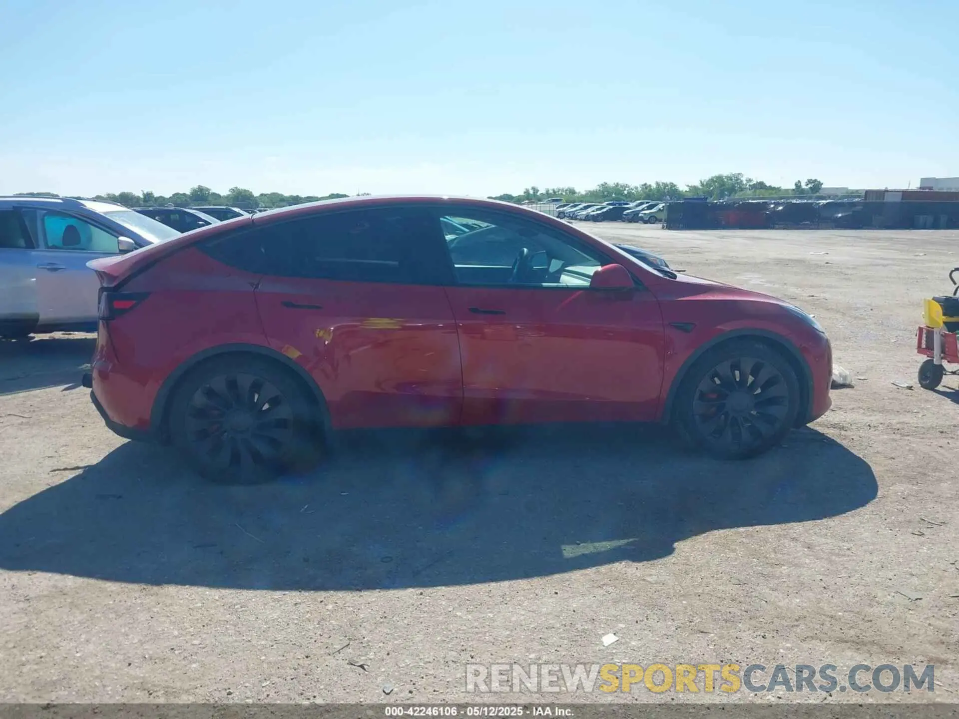 14 Фотография поврежденного автомобиля 7SAYGDEF2NF323352 TESLA MODEL Y 2022